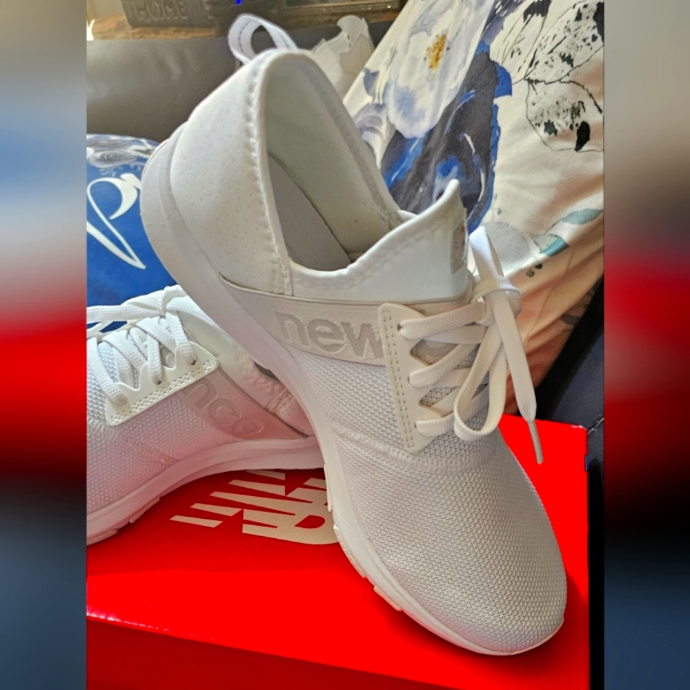New Balance women sneakers
